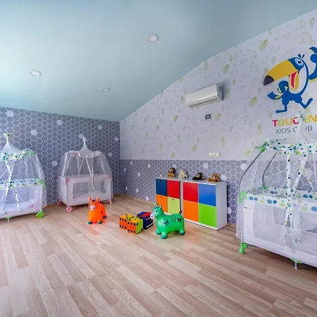 Amara Comfort Кемер