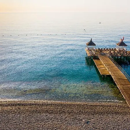Üdülőközpont Amara Comfort 5*