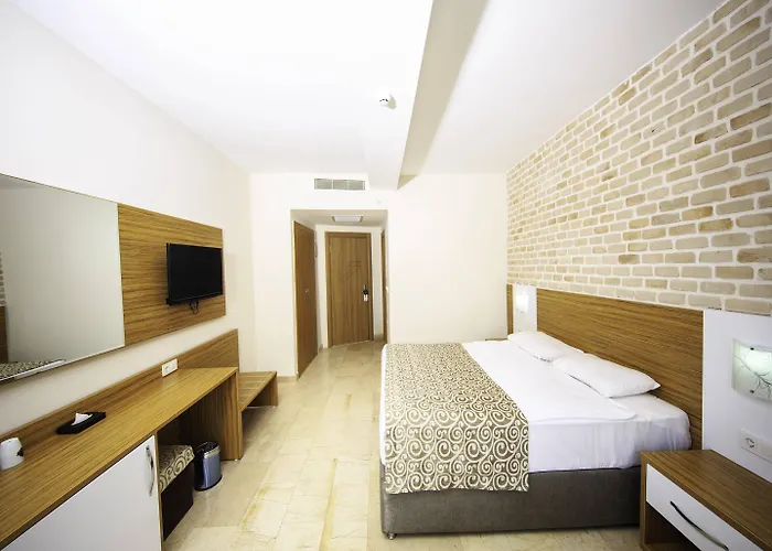 Amara Comfort Кемер
