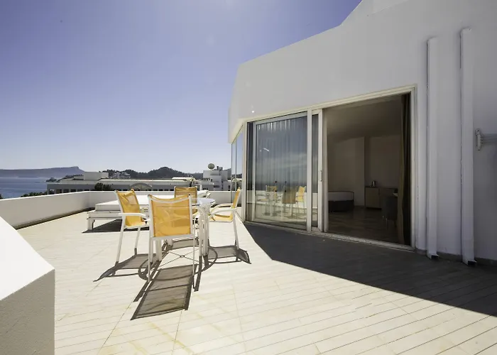 אתר נופש Amara Comfort קמר